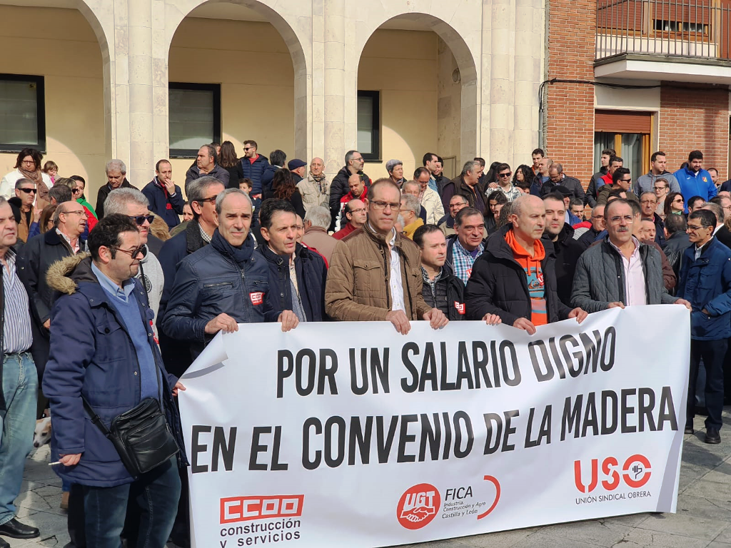 Los trabajadores del sector de la madera de Valladolid reivindican un salario digno